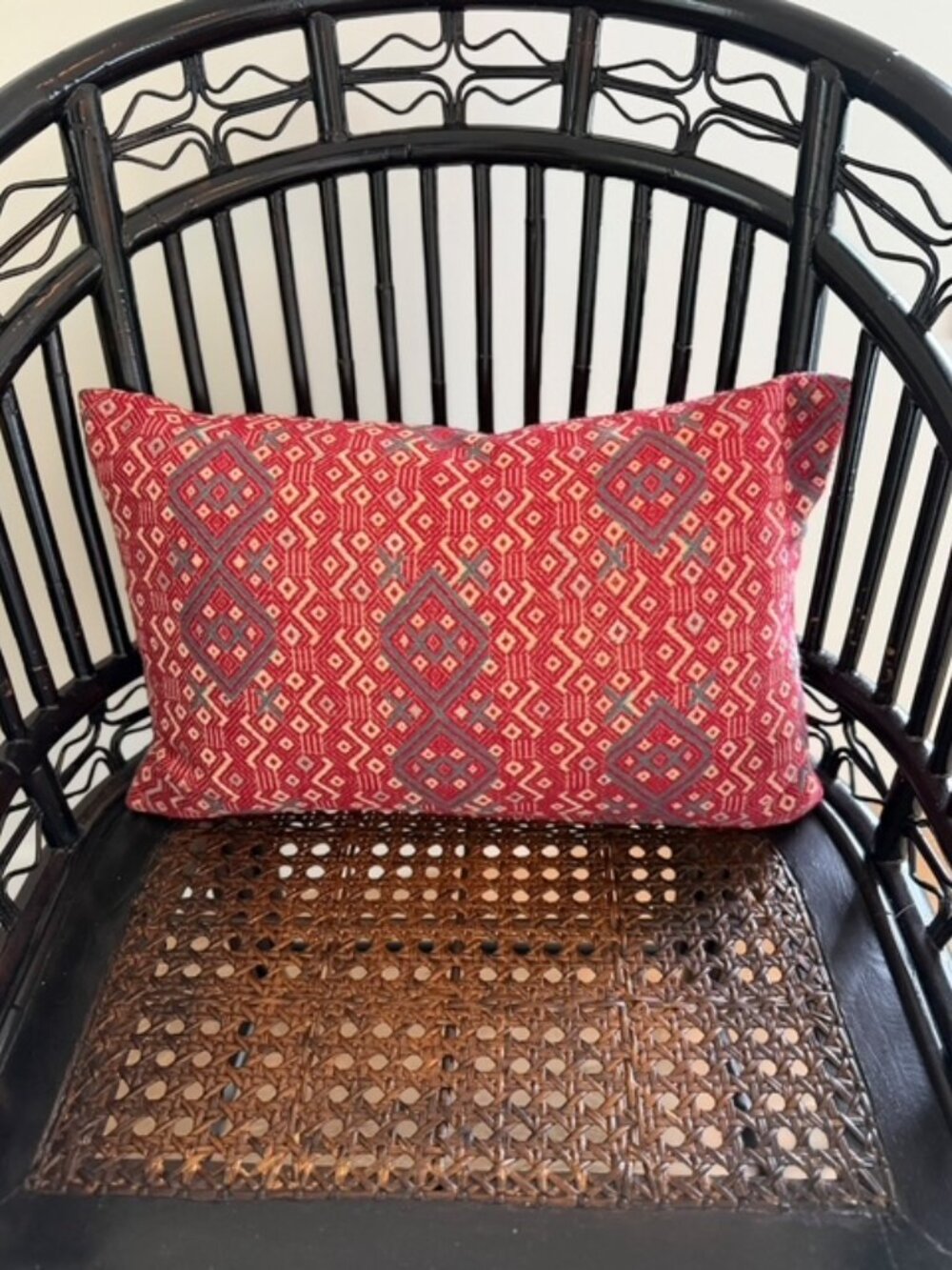 Susan Deliss Pillow Criss Cross Weave in Red